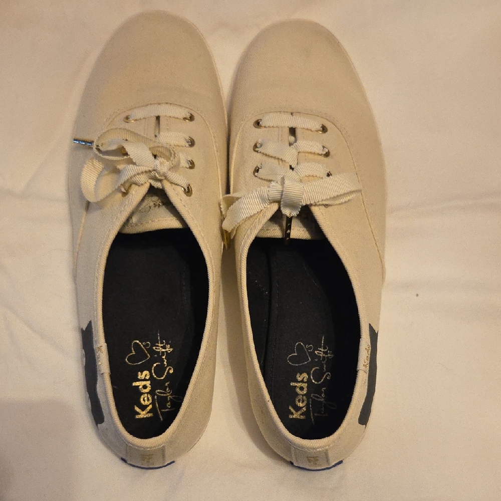 Taylor Swift 1989 8.5 Keds Cream Canvas Lace-Up Shoes No Box